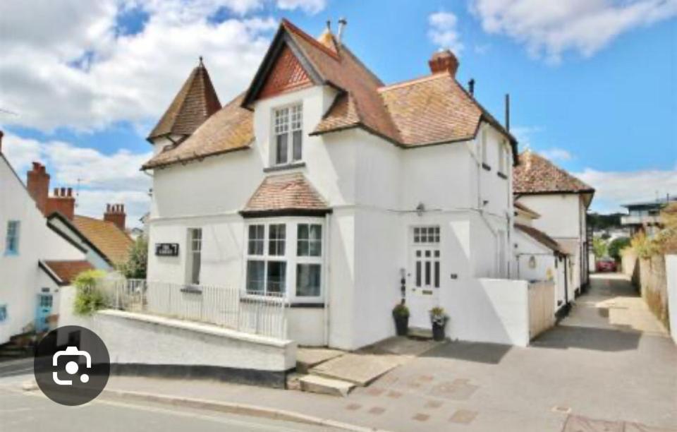 Cute 1 Bed Apartment 2 Mins From The Sea - Sleeps 4, Flat 8 The Gables, Church Street, Lyme Regis Exterior photo